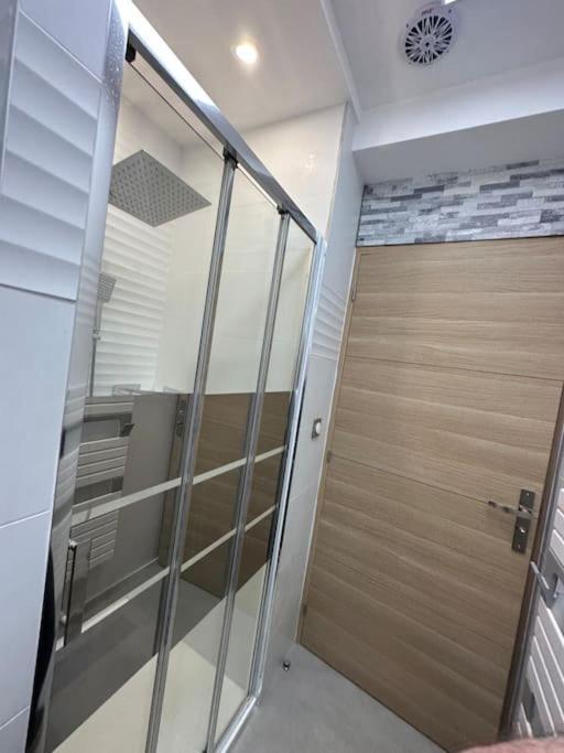 Magnifique T2 Neuf Charme Et Elegance *